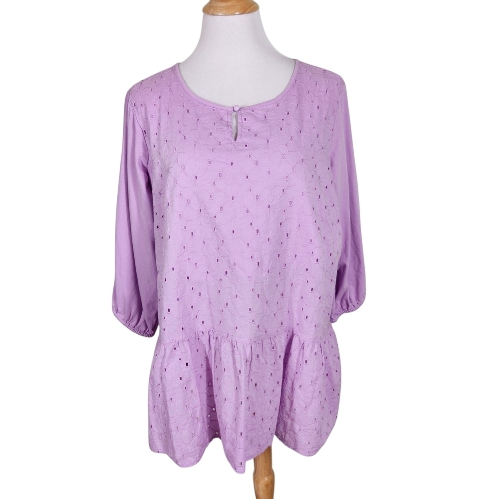 Isaac Mizrahi Lilac Eyelet Blouse